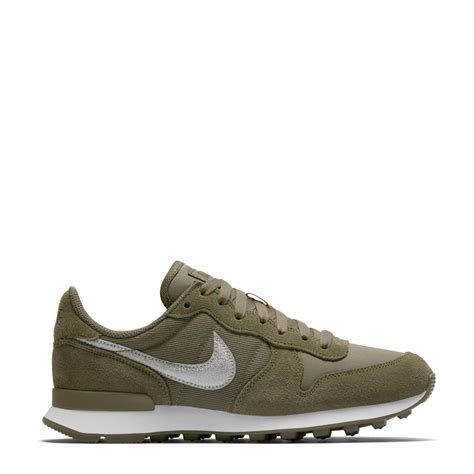 nike internationalist sneaker olijfgroen|J.Crew Nike Internationalist Sneaker Review and How to Style It.